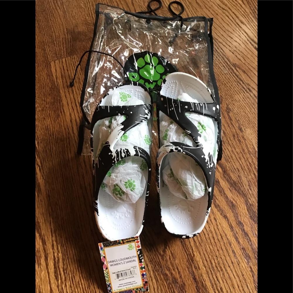 NWT DAWGS Loudmouth ladies Z Sandal size 5